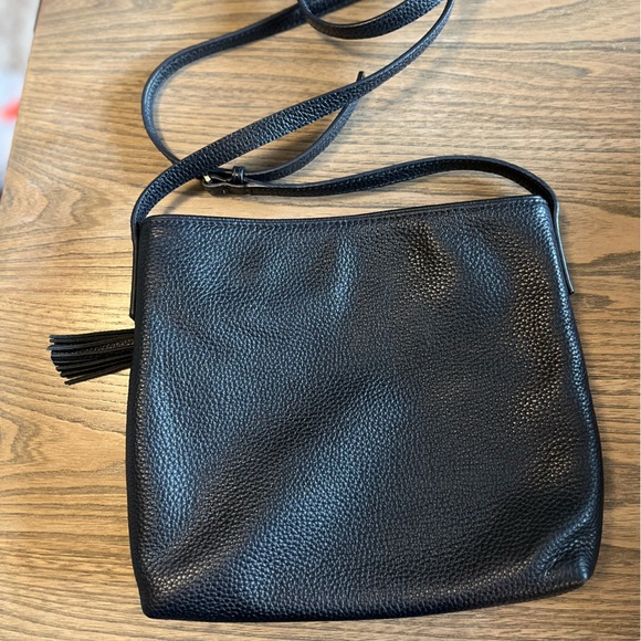 Kate Spade Chester Street Cross body purse. Black leather. Great condition - Picture 4 of 4